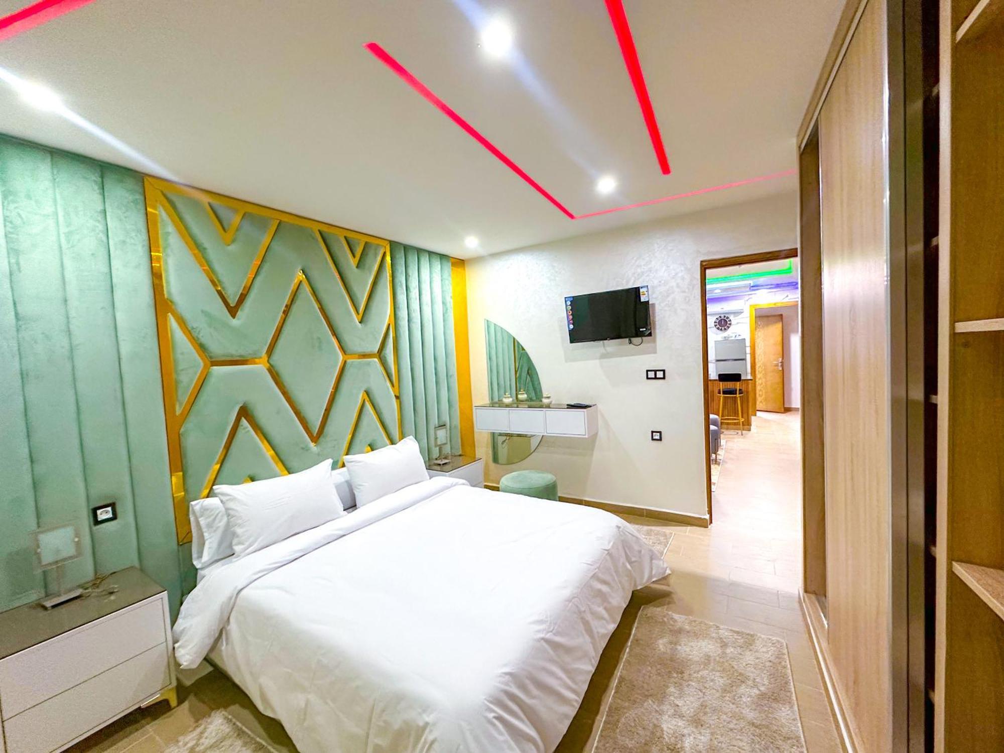 Veluxa - Luxury Holiday Homes - Centric Flat Tânger Exterior foto
